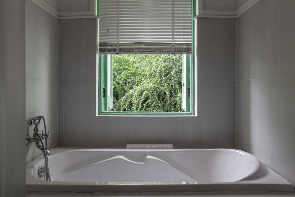 Fiberglass Tub Installation in New Port Richey